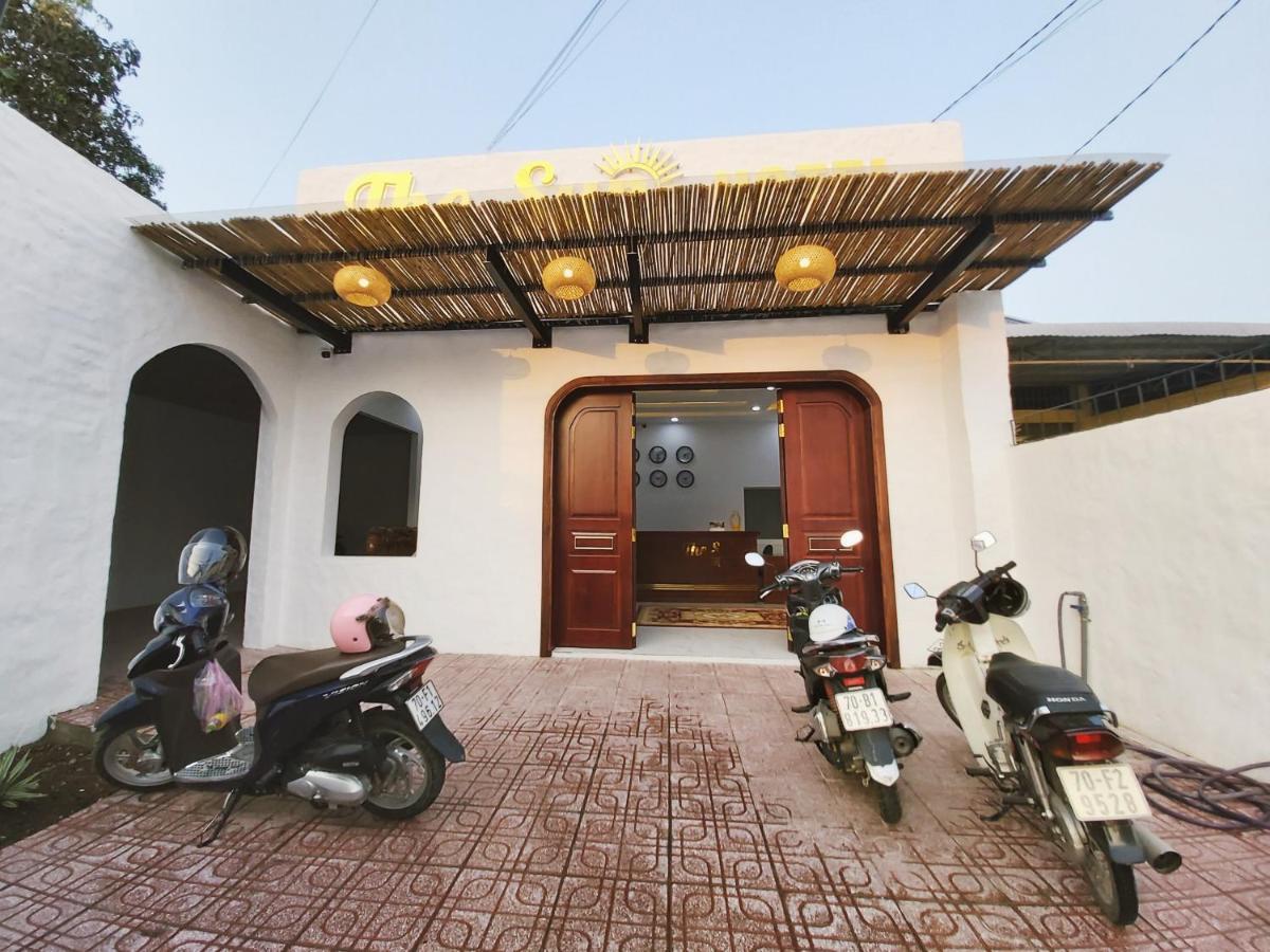 The Sun Hotel Tay Ninh ภายนอก รูปภาพ